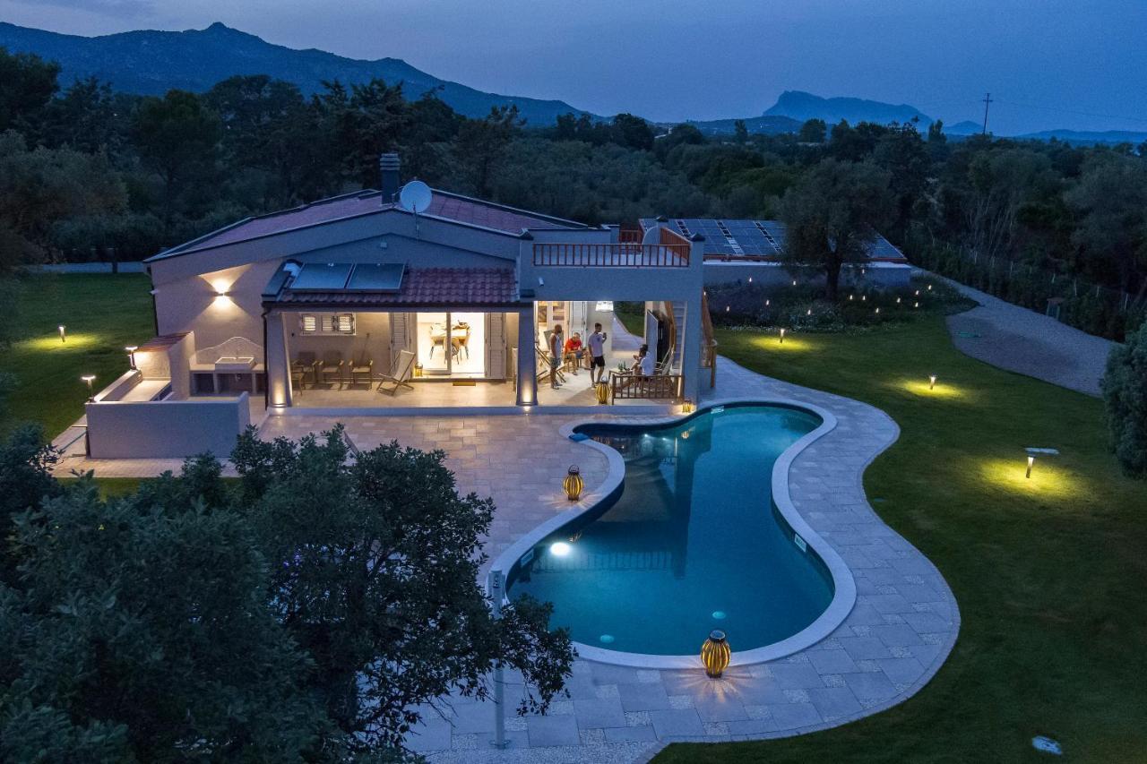 Villa Golden Root Real Estate San Teodoro  Exterior foto